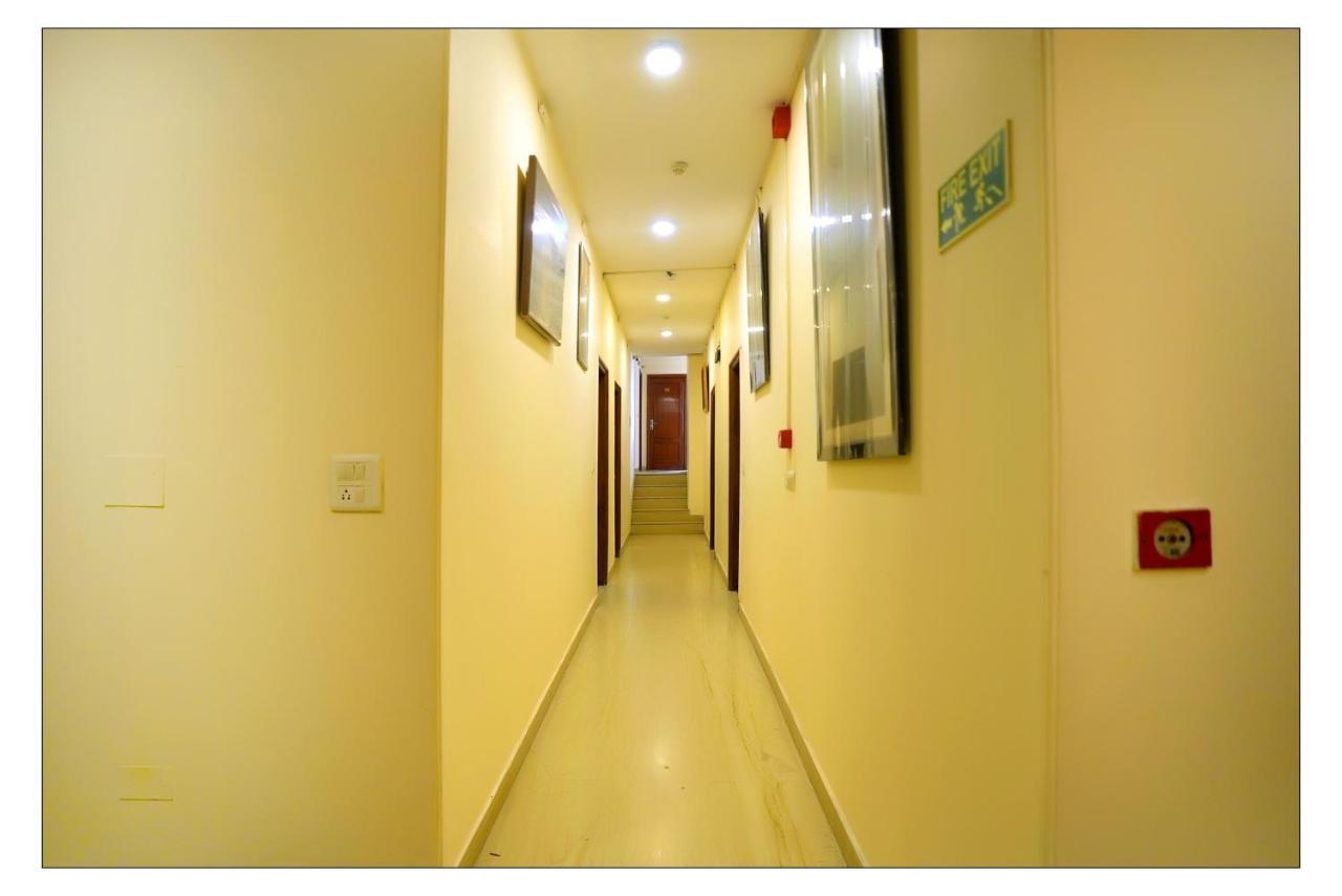 Hotel Oscar - Hauz Khas Ню Делхи Екстериор снимка