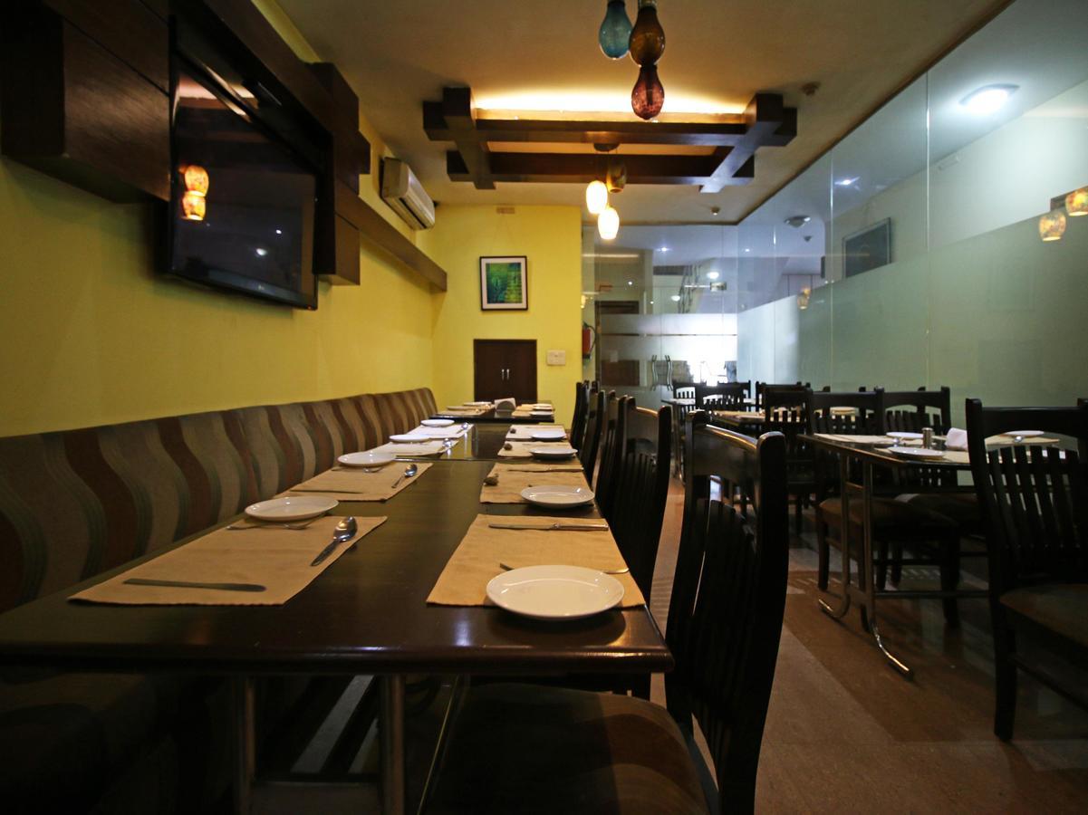 Hotel Oscar - Hauz Khas Ню Делхи Екстериор снимка