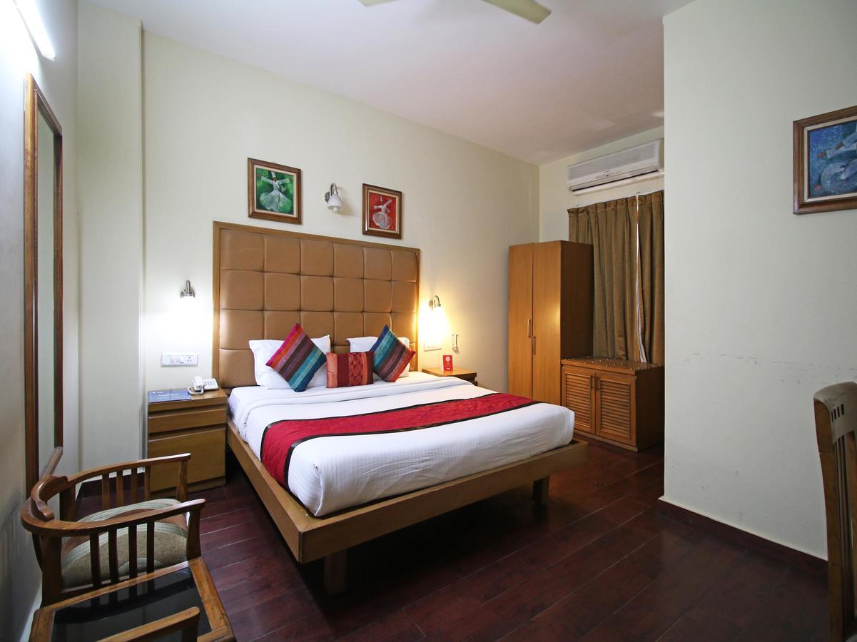 Hotel Oscar - Hauz Khas Ню Делхи Екстериор снимка