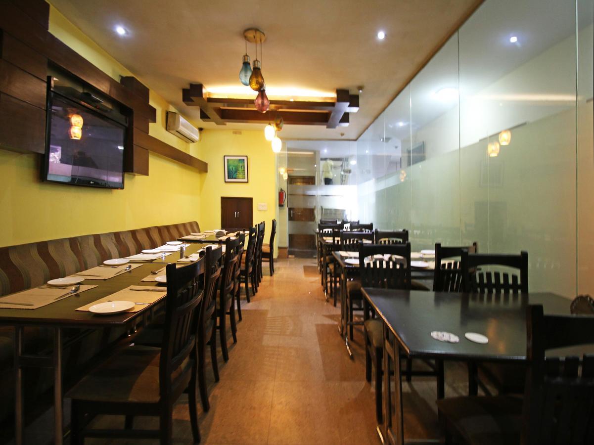 Hotel Oscar - Hauz Khas Ню Делхи Екстериор снимка