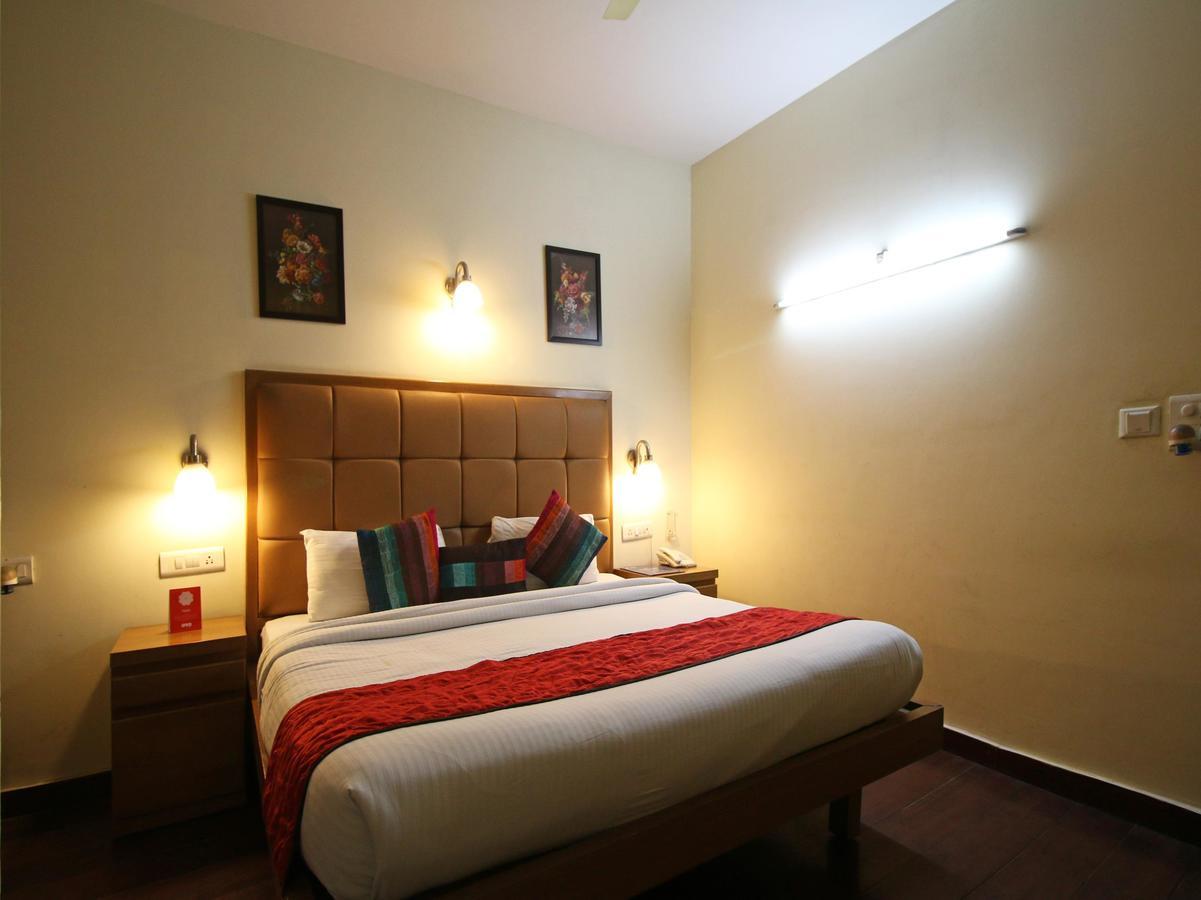 Hotel Oscar - Hauz Khas Ню Делхи Екстериор снимка